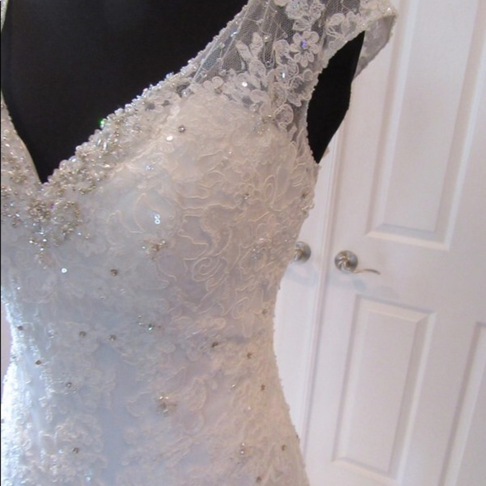 Sophia Tolli Wedding Gown- Y21432-Leigh - Picture 2 of 8